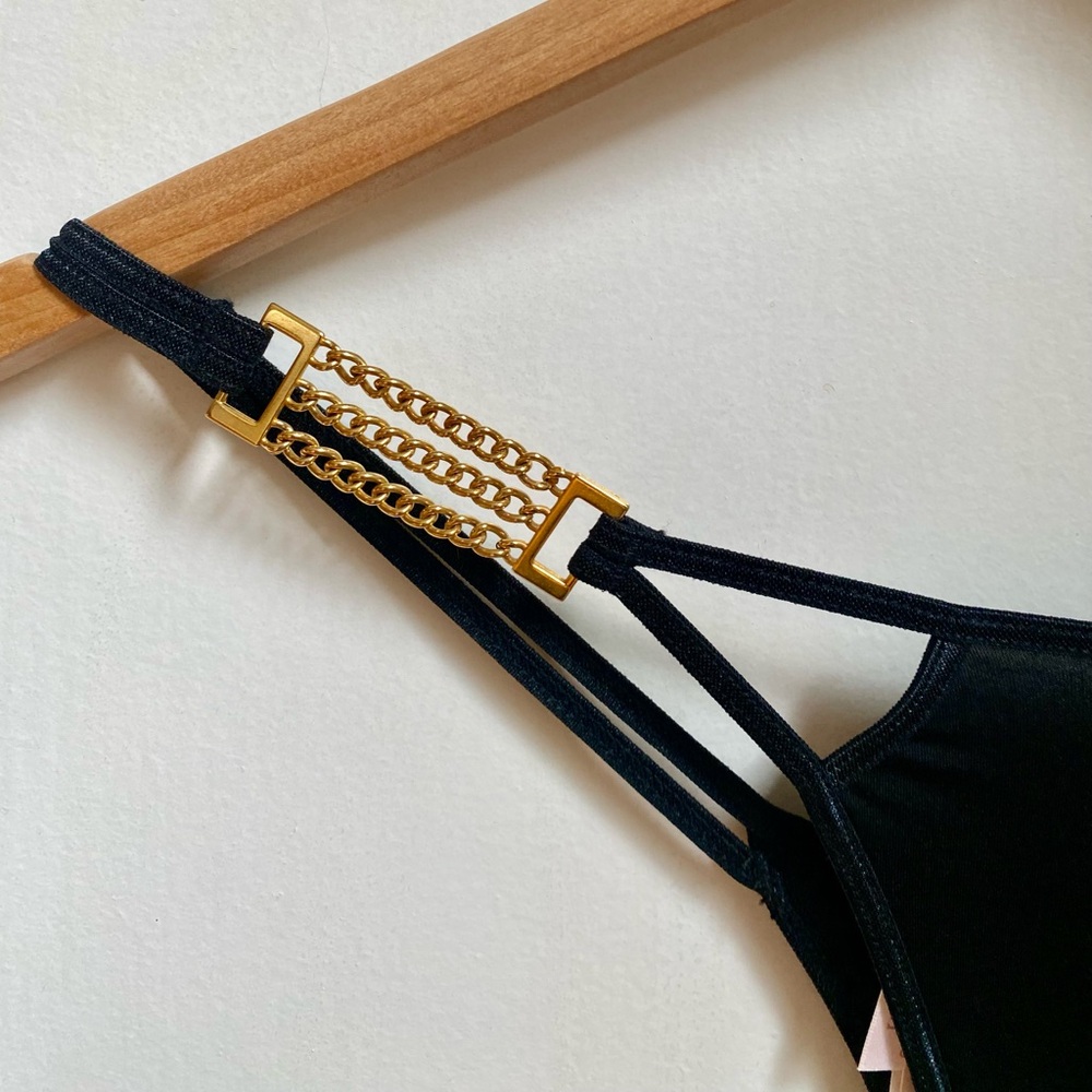 Victoria's Secret Black Thong with Gold Chain size XS